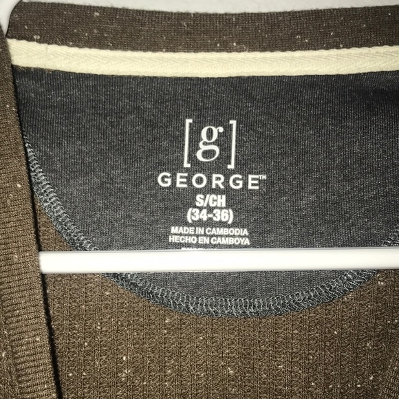 Cropped Sweater - Picture 7 of 13